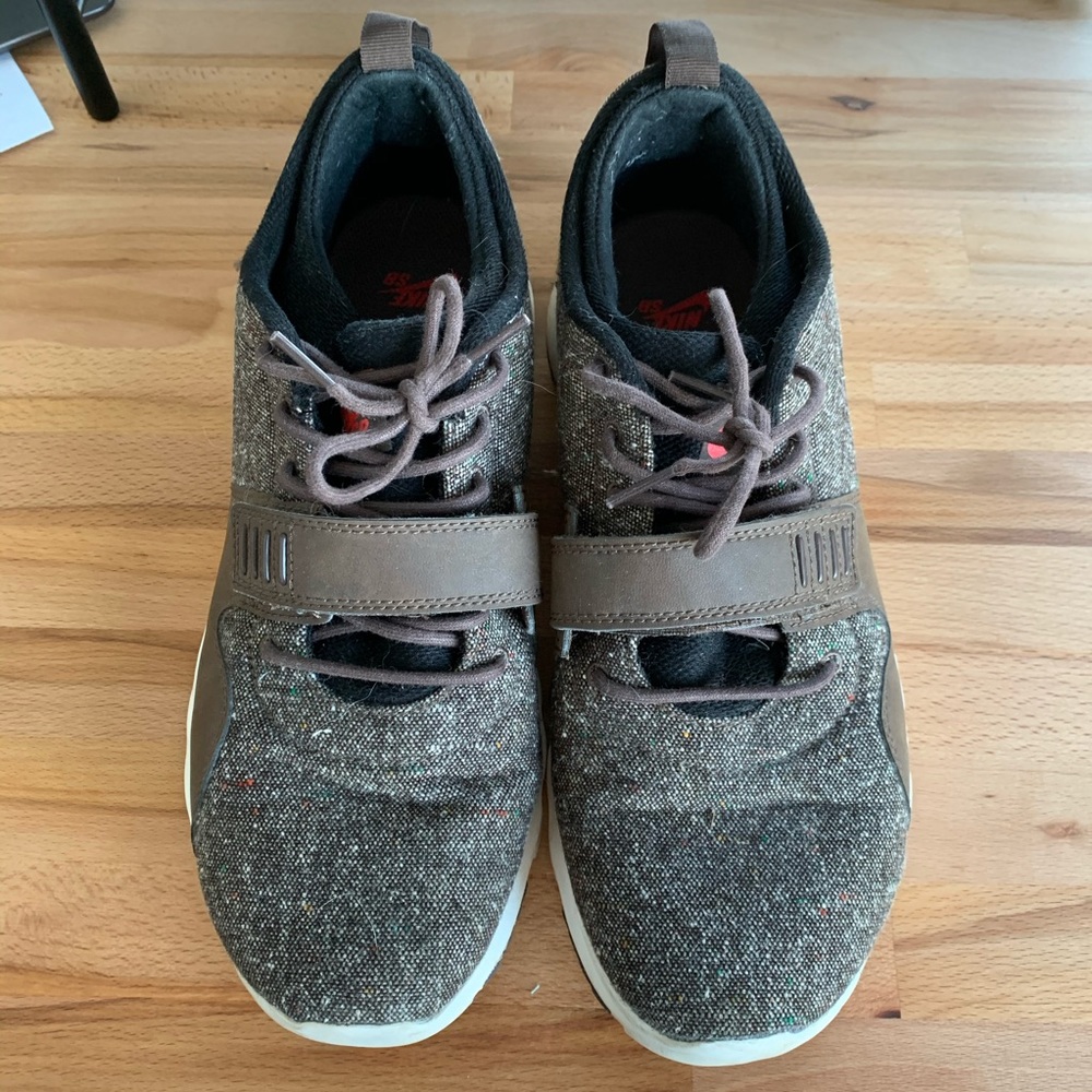 Men’s Nike shoes